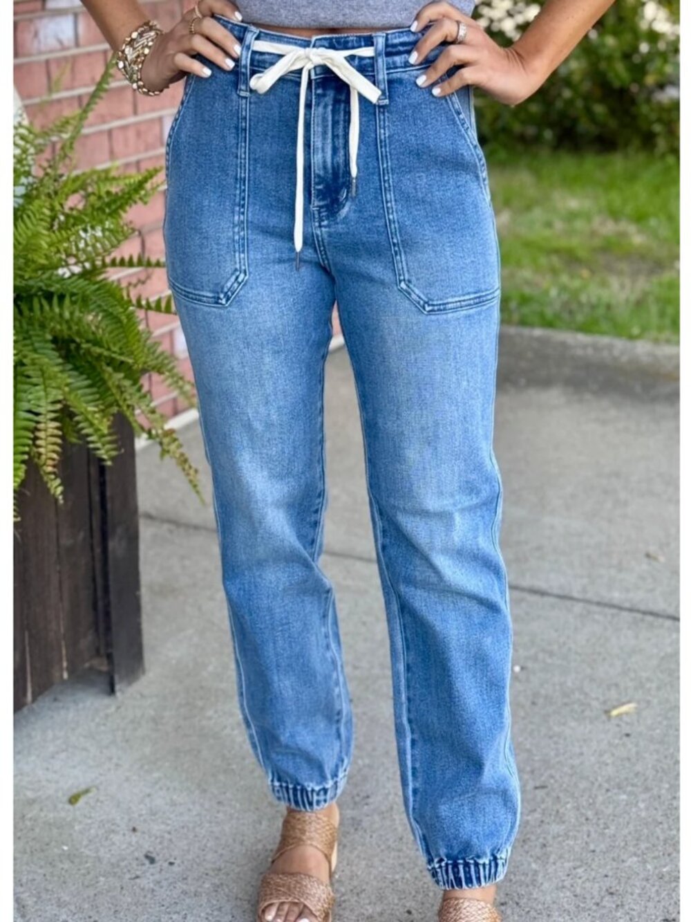 Judy Blue | High Waist Drawstring Denim Jogger Jeans Medium Wash, Size 29